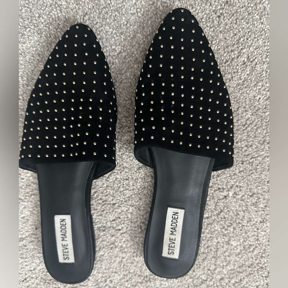 STEVE MADDEN MULES - Size 7